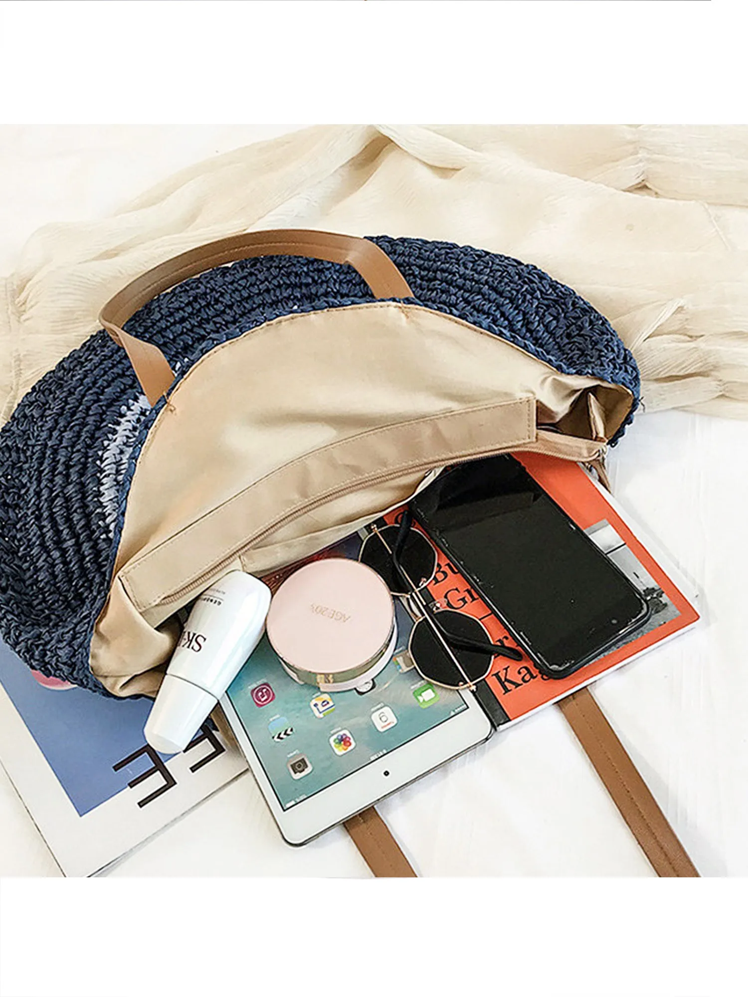 Straw Circle Tote